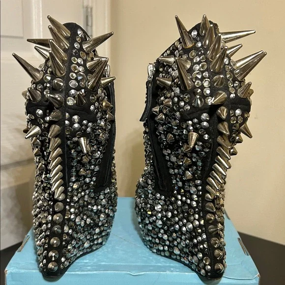Giuseppe ZANOTTI Spiked Wedge Platform Ankle Boots w Crystal Embellishments! - Picture 8 of 9